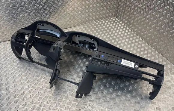 BMW 5 E60 E61 Dashboard 7130978 17370113