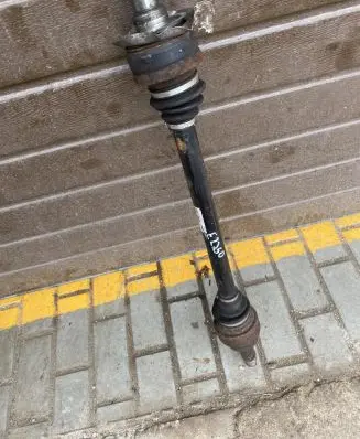 BMW X5 E70 Rear driveshaft 105381 E2250