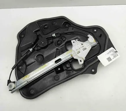 Rear window lifting mechanism without motor