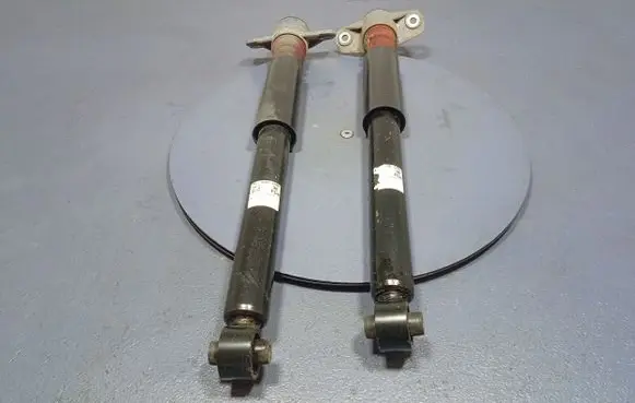 Hyundai i30 Rear shock absorber/damper 55300-G40A0