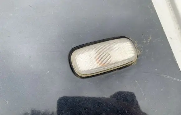 Audi A2 Front fender indicator light