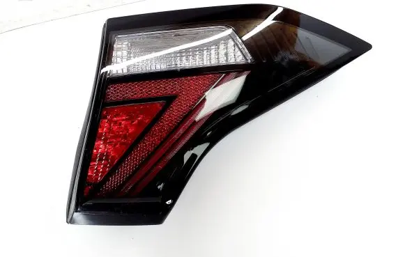 Hyundai Ioniq Tailgate rear/tail lights 92404G2200 92404G22