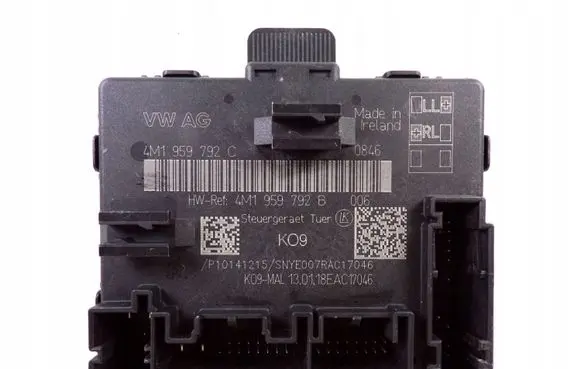Volkswagen Touareg III Door control unit/module 4M1959792C