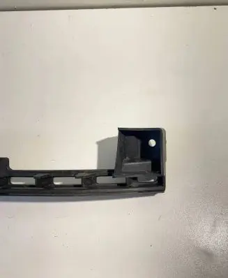 Volkswagen Touran I Front bumper mounting bracket 1T0807890B