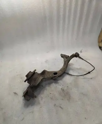 Audi A8 S8 D2 4D Front wheel hub