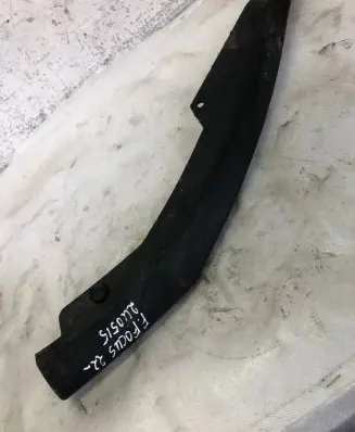 Ford Focus Front bumper splitter molding