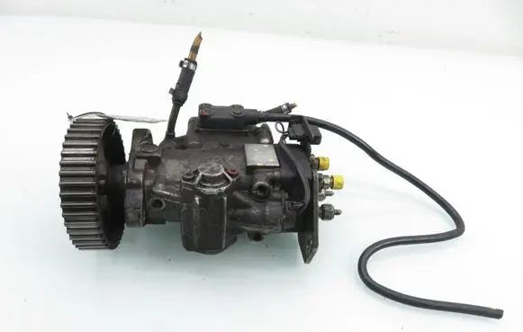 Audi 80 90 S2 B4 Fuel injection high pressure pump 0460404998 028130108M