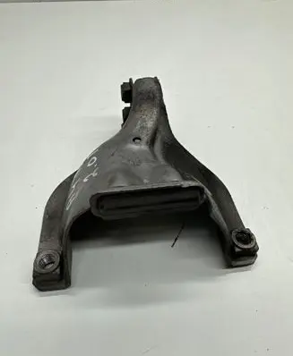Audi A4 S4 B8 8K Engine mounting bracket 8K0399060