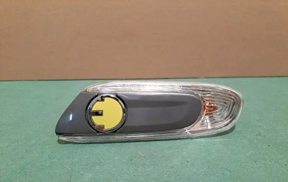 Mini One - Cooper F56 F55 Front fender indicator light