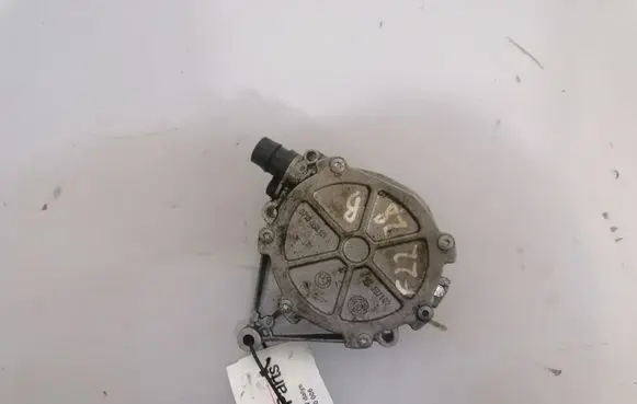 BMW 2 F22 F23 Vacuum pump 7622380