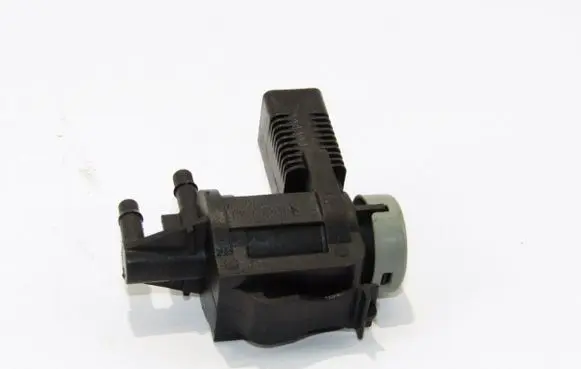Volkswagen Polo V 6R Turbo solenoid valve 1K0906283A