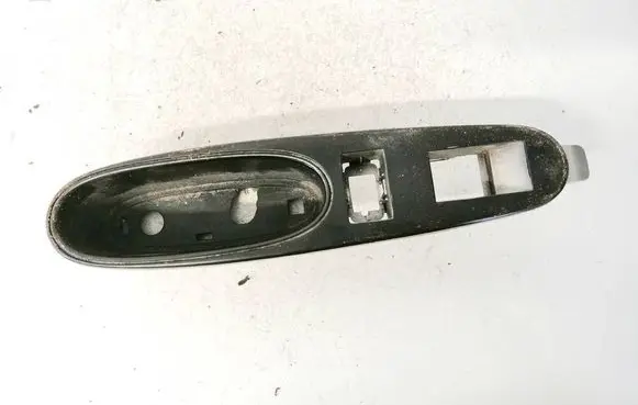 Chevrolet Cobalt Front door window switch trim 22733526