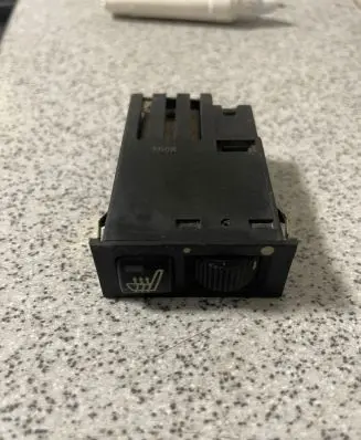 BMW 5 E39 Seat heating switch 61318352259 03055000 459500