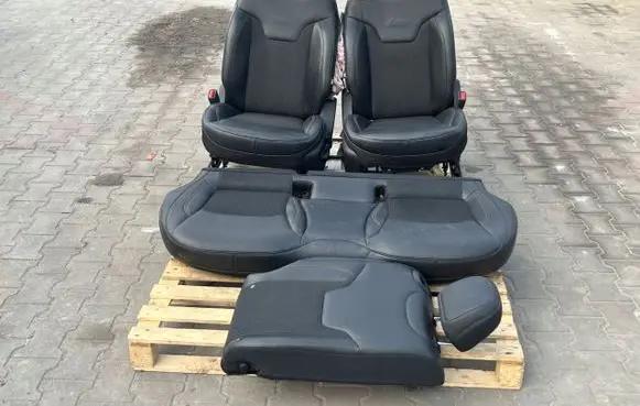 Seat set