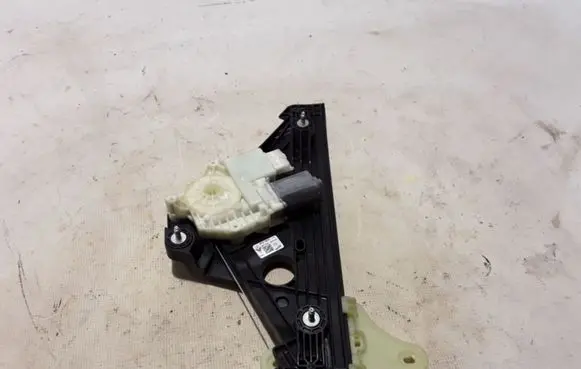 Renault Clio V Rear window lifting mechanism without motor 727217837R