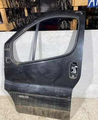 Renault Trafic II (X83) Front door