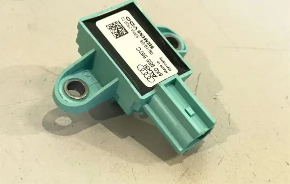 Audi A5 8T 8F Airbag deployment crash/impact sensor 8K0955557C