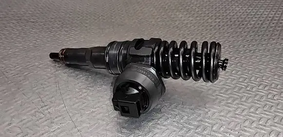 Audi A2 Fuel injector 045130073T