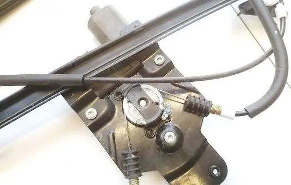 Citroen C5 Front door window regulator motor 128001111