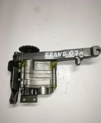 Jeep Grand Cherokee (WK) Oil pump 6421810801 A6421810801 A6421810547