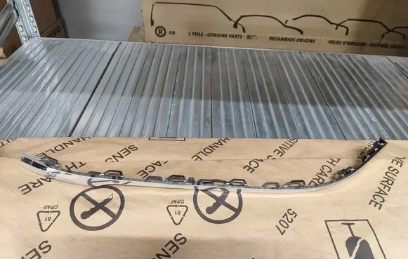 Volkswagen PASSAT B8 Front bumper splitter molding 3g0853254c2zz