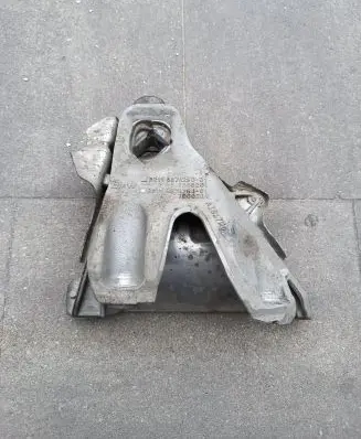 BMW X5 F15 Engine mounting bracket 6876284