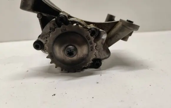Audi A6 S6 C6 4F Oil pump 03G115105 030903 00059536