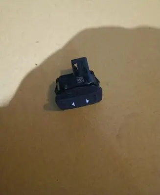 Ford Mondeo MK IV Electric window control switch 6M2T14529