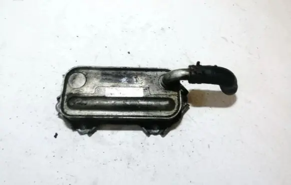 Toyota Auris 150 Engine oil radiator 880243d 157100r01000