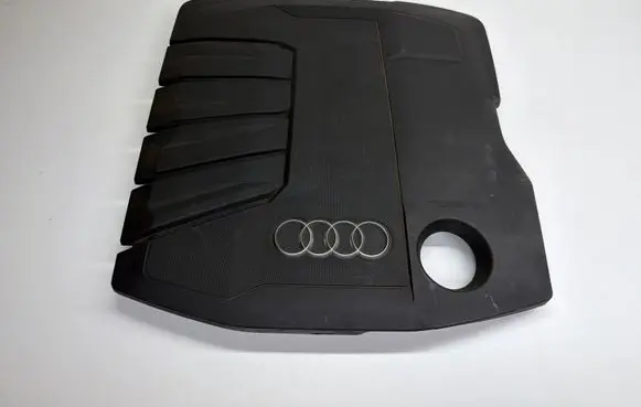 Audi A6 S6 C8 4K Engine cover (trim) 05L103925D