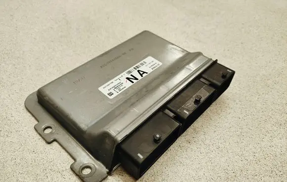 Dacia Duster II Engine control unit/module 237109775R 237109776R 896565549