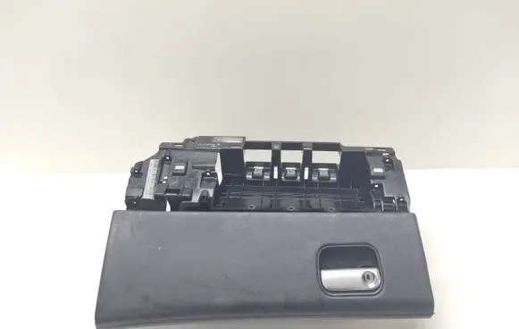 Porsche Panamera (970) Glove box