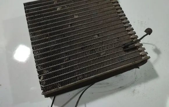 Land Rover Freelander A/C cooling radiator (condenser) 