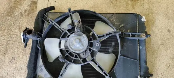Daihatsu Sirion Coolant radiator 