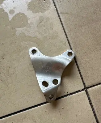BMW 7 G11 G12 EGR valve cooler bracket 8579604
