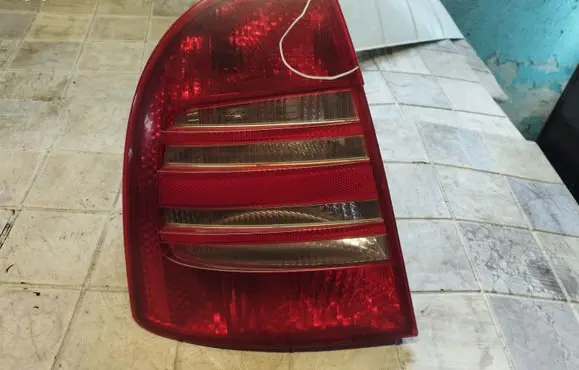 Skoda Superb B5 (3U) Rear/tail lights 3U5945095 3U5945111