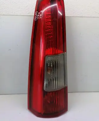 Volvo V70 Rear/tail lights 152843 9154493