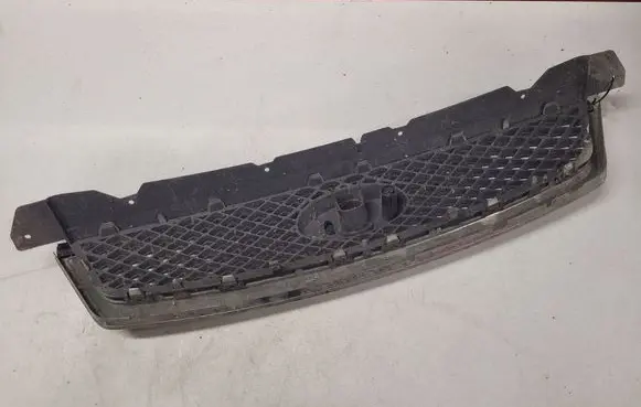 Ford Focus Front bumper upper radiator grill 4M518C436B