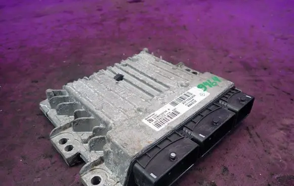 Renault Megane III Engine control unit/module ECU 