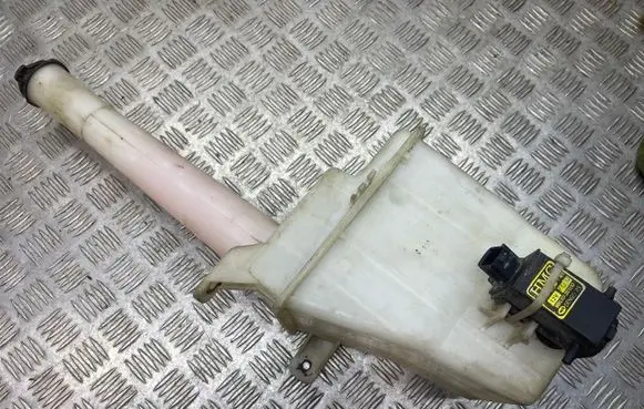 Hyundai Santa Fe Windshield washer fluid reservoir/tank 9861026000 9861026100