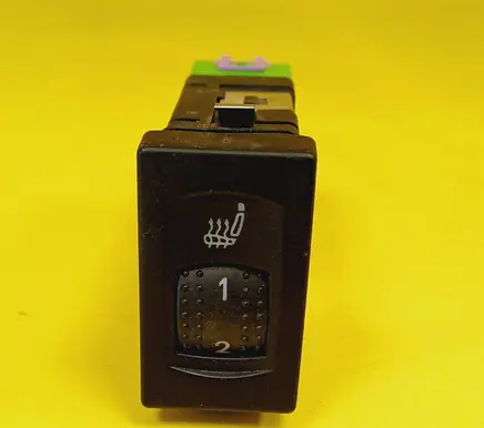 Volkswagen PASSAT B5.5 Seat heating switch 3B0963564C