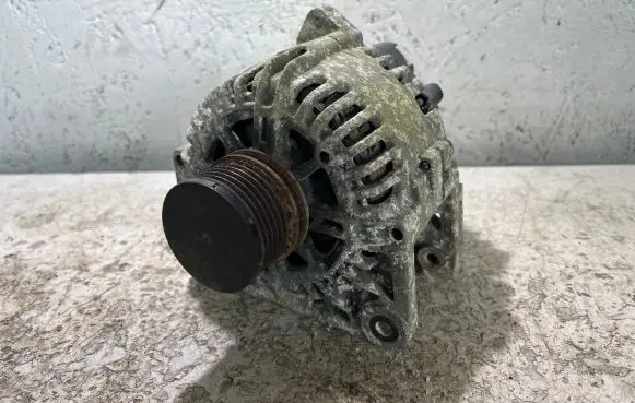 Renault Megane II Generator/alternator 8200410681C TG11C041 2543206D