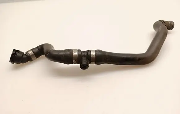 BMW X3 E83 Engine coolant pipe/hose