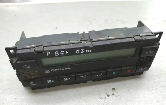 Volkswagen PASSAT B5.5 Climate control unit
