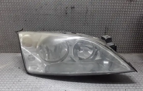 Ford Mondeo Mk III Headlight/headlamp 1S7113005AL