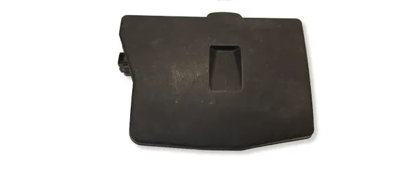 Toyota Auris 150 Fuse box cover 8266212310