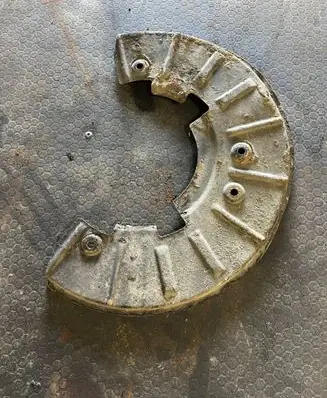 Porsche Cayenne (9PA) Front brake disc dust cover plate 