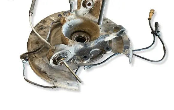 BMW 8 E31 Rear wheel hub spindle/knuckle 