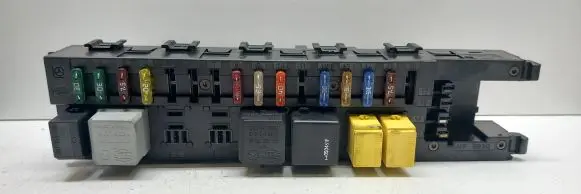 Mercedes-Benz C W203 SAM control unit A2035453201 2035453201