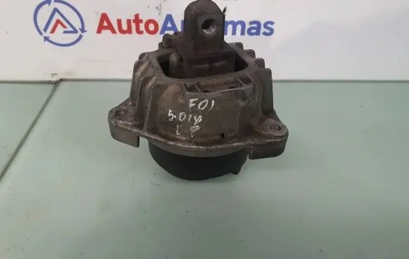 BMW 7 F01 F02 F03 F04 Engine mount bracket 6777374 22116777374